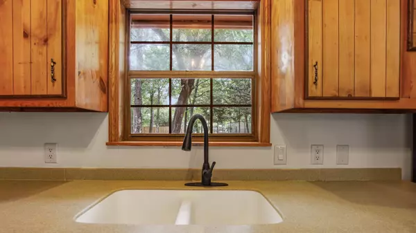 Defuniak Springs, FL 32433,1155 N 20th St. Street