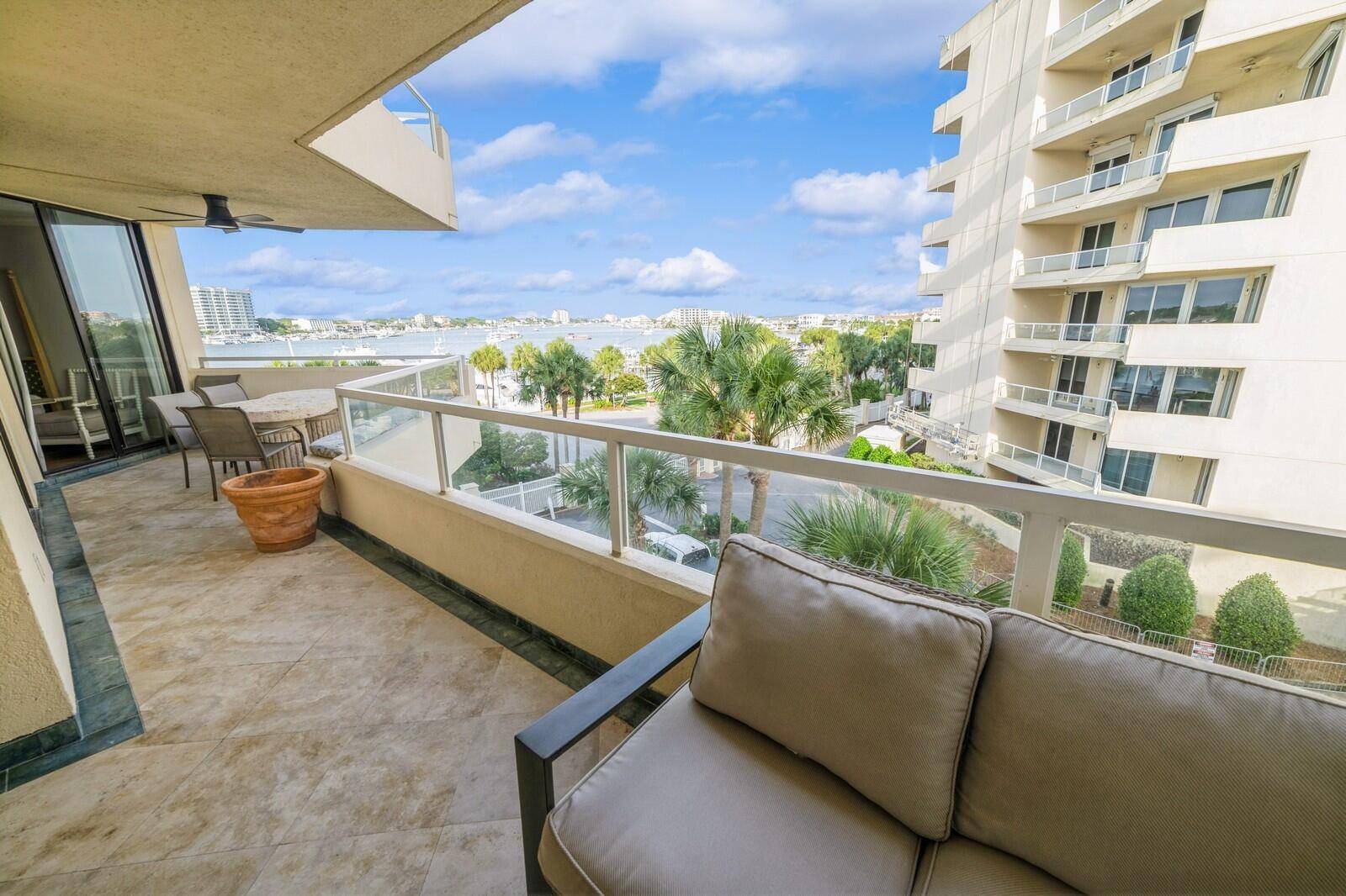 Destin, FL 32541,100 Gulf Shore Drive  #303