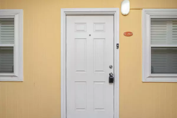 Mary Esther, FL 32569,209 W Miracle Strip Parkway  #C 202