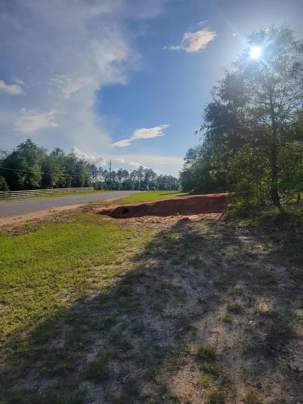 Defuniak Springs, FL 32433,263 Co Highway 1883