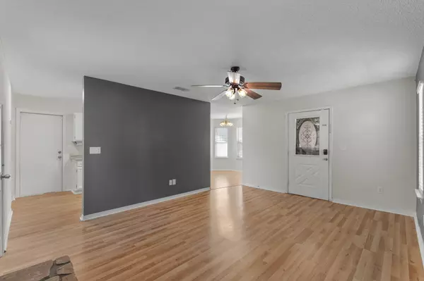 Crestview, FL 32536,407 Apple Drive