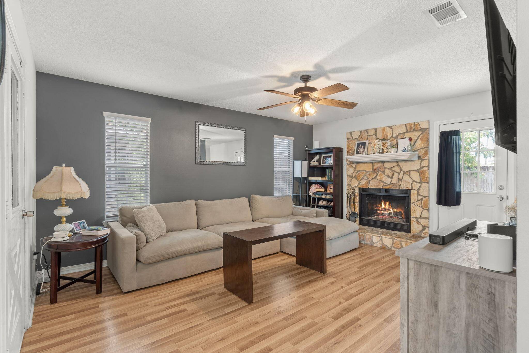 Crestview, FL 32536,407 Apple Drive