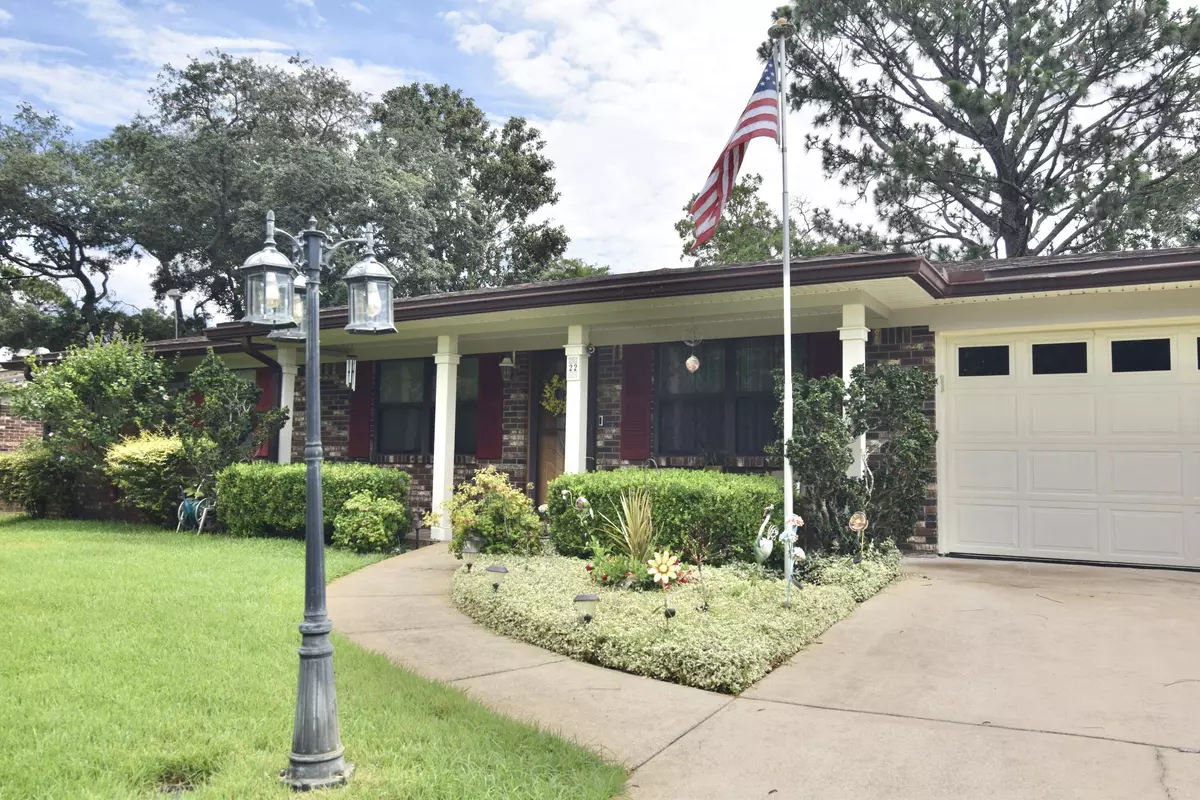 Shalimar, FL 32579,22 10Th Street