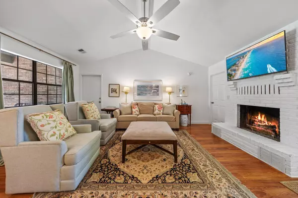 Niceville, FL 32578,207 Oakwood Circle
