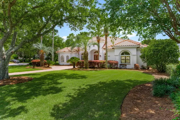 Destin, FL 32541,416 Admiral Court