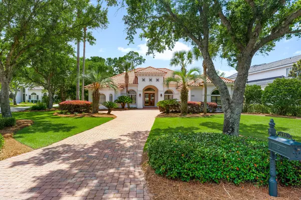 Destin, FL 32541,416 Admiral Court