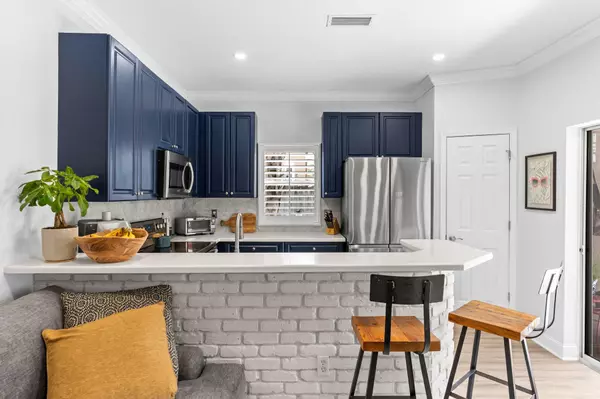 Destin, FL 32541,3695 Scenic Highway 98  #1002