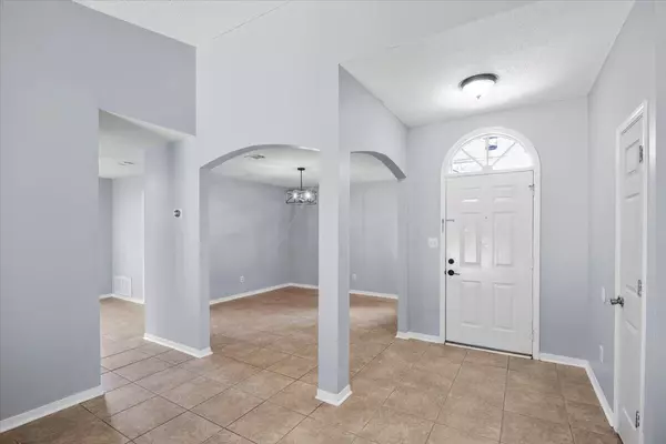 Pensacola, FL 32506,9037 Cayman Lane