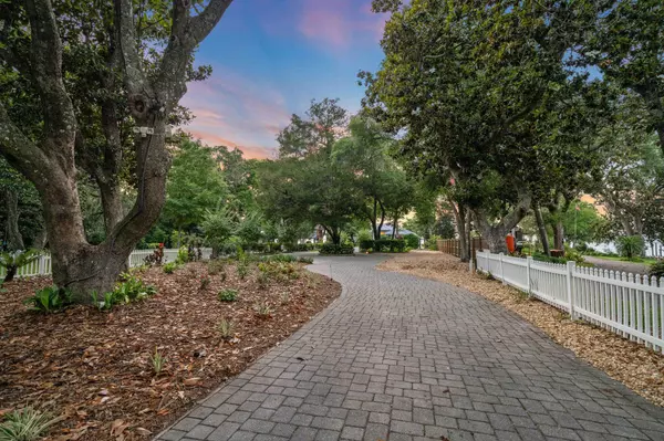 Destin, FL 32541,411 Calhoun Avenue