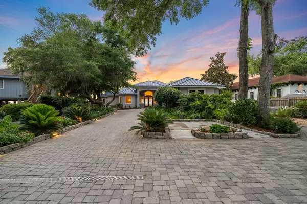 Destin, FL 32541,411 Calhoun Avenue