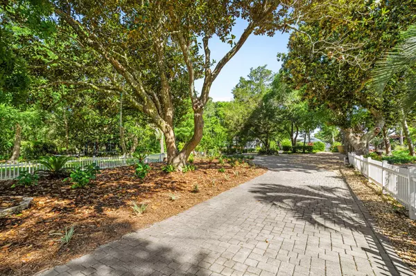 Destin, FL 32541,411 Calhoun Avenue