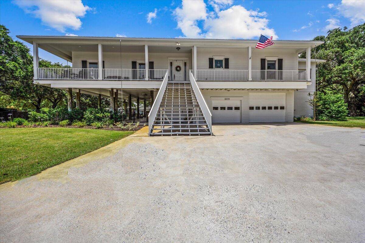 Gulf Breeze, FL 32563,4639 Smokey Road
