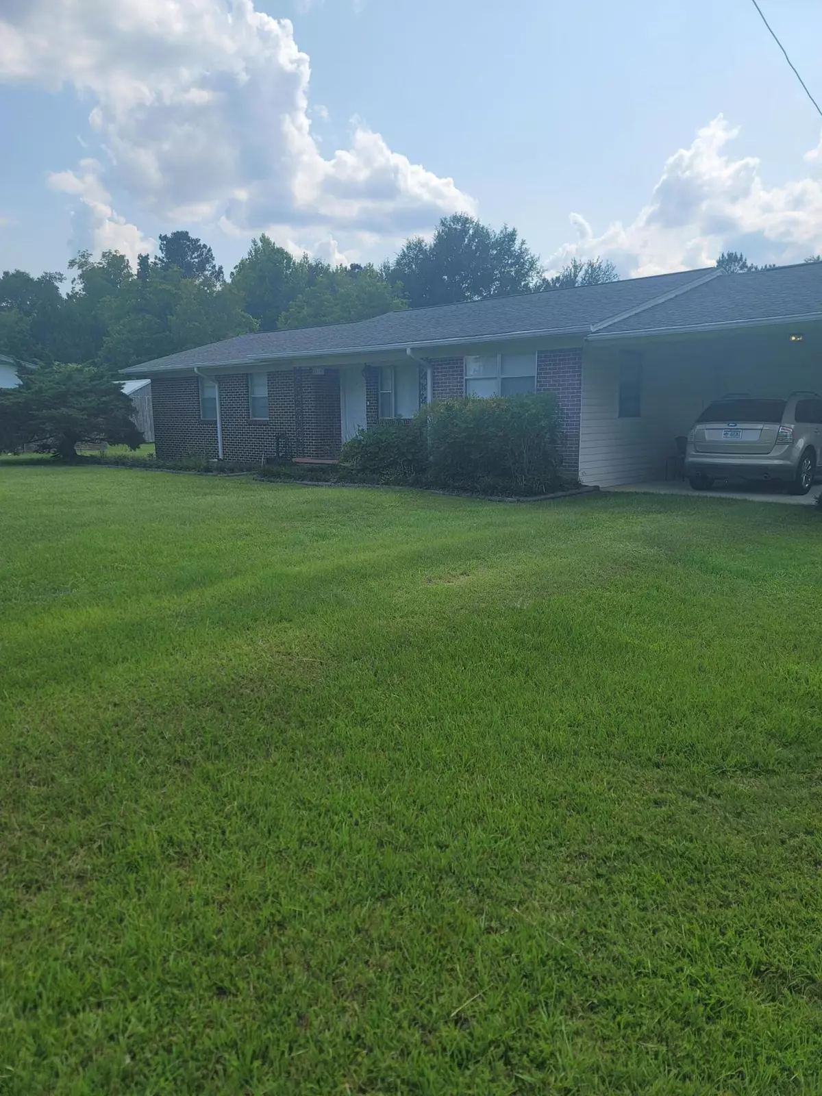 Chipley, FL 32428,814 Maple Street Street