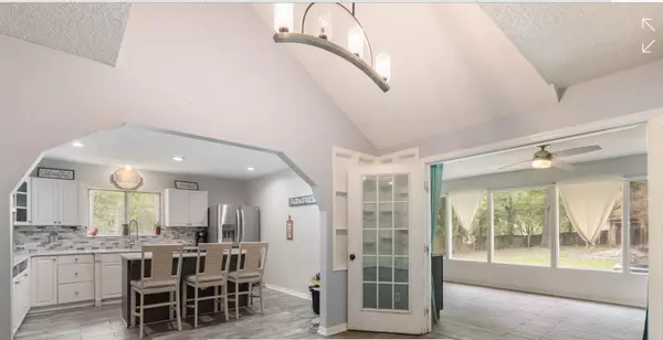 Crestview, FL 32539,5986 Chardee Road