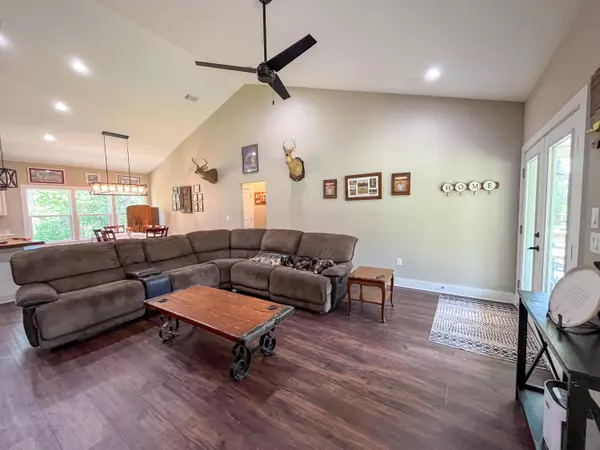 Santa Rosa Beach, FL 32459,632 N Church Street