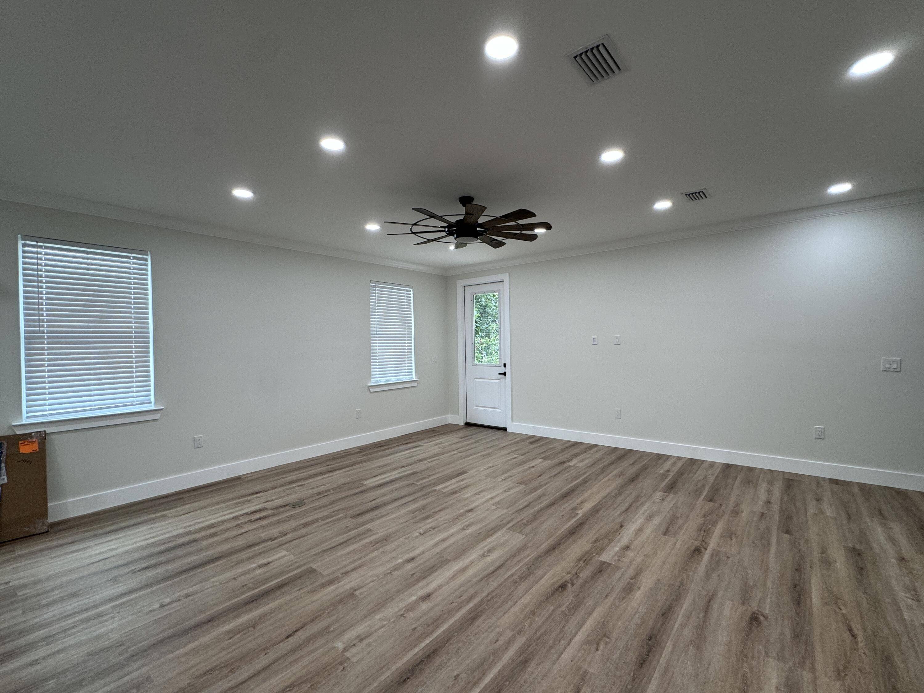 Niceville, FL 32578,355 County Line Road