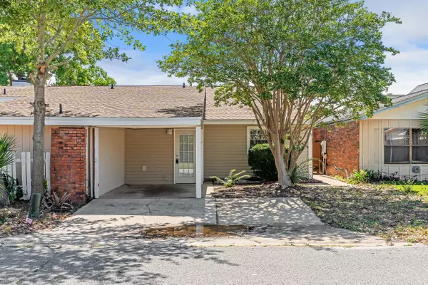 Destin, FL 32541,223 Indian Oaks Drive