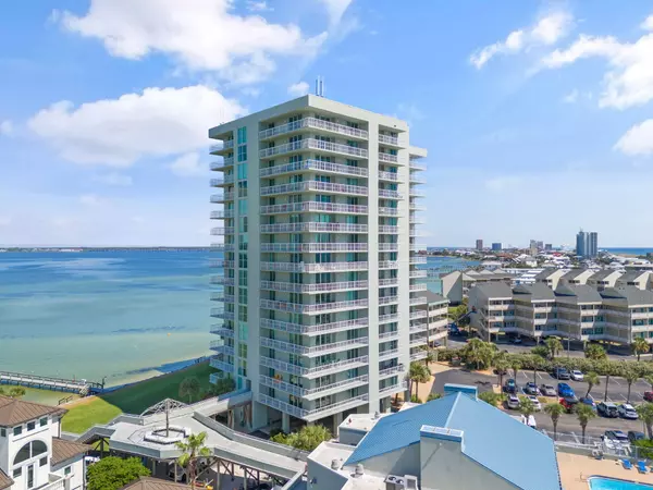 Pensacola Beach, FL 32561,1200 Ft Pickens Road  #1E