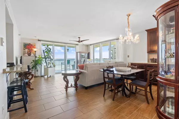 Pensacola Beach, FL 32561,1200 Ft Pickens Road  #1E