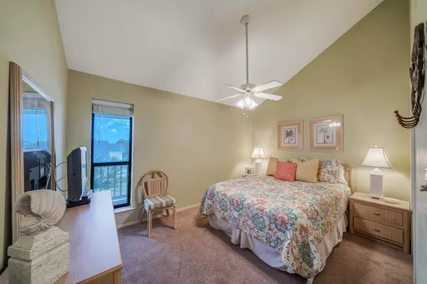 Panama City Beach, FL 32413,17614 Front Beach  #E17