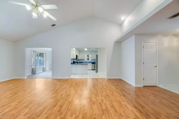 Crestview, FL 32539,2803 MacGregor Lane