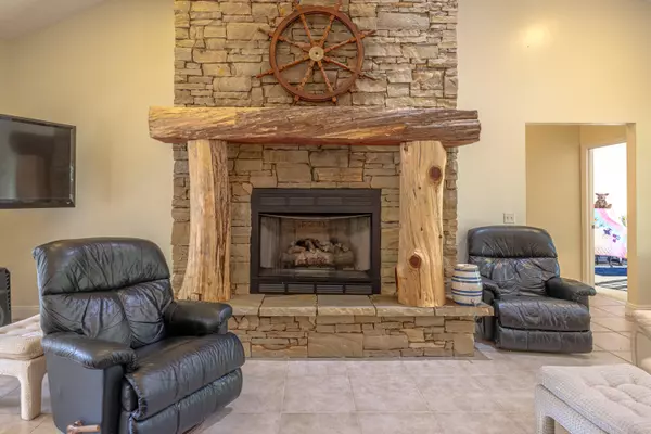 Vernon, FL 32462,4187 Shell Landing Road