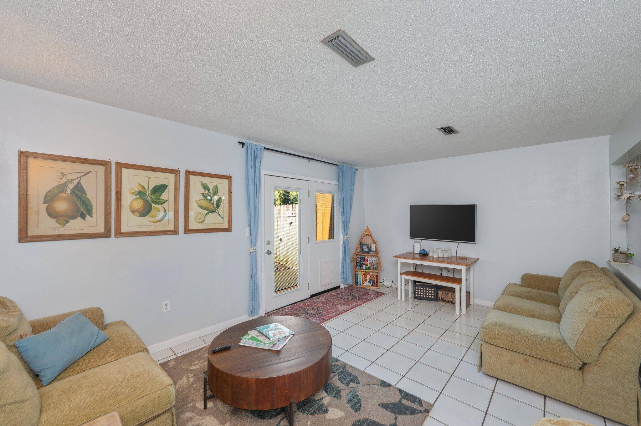 208 3rd Street  #J, Fort Walton Beach, FL 32548