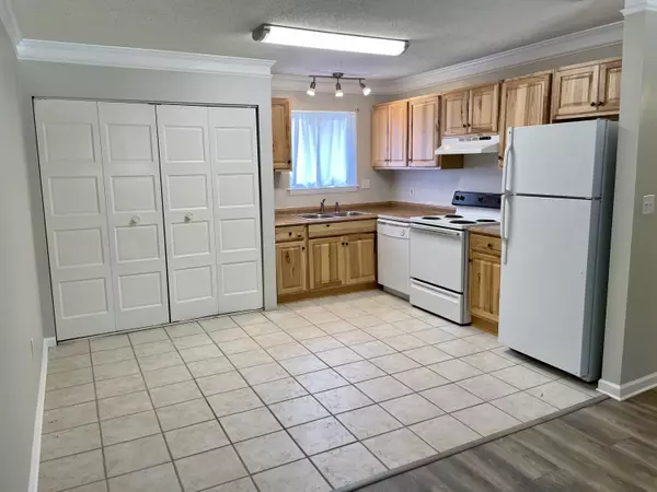 201 E College Boulevard #46, Niceville, FL 32578