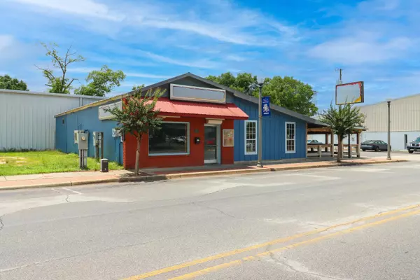 Crestview, FL 32536,168 S Main Street