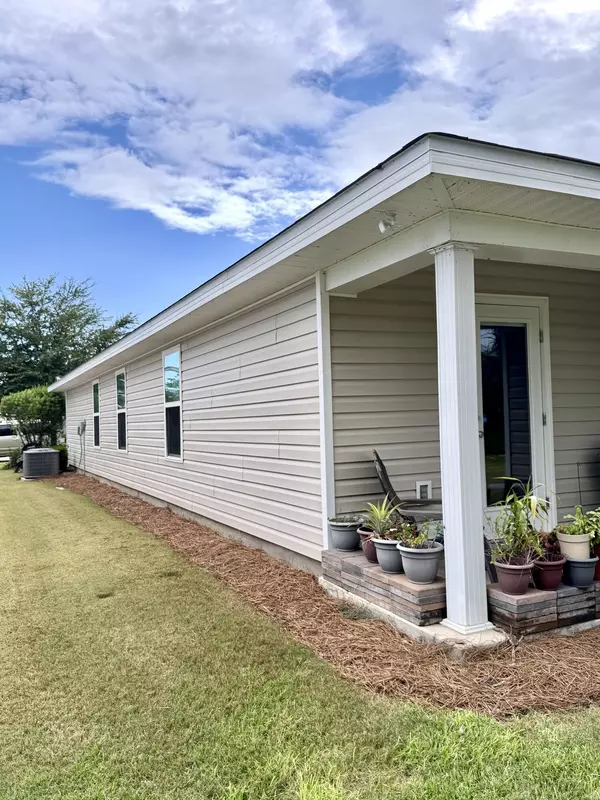 Freeport, FL 32439,629 Earl Godwin Road