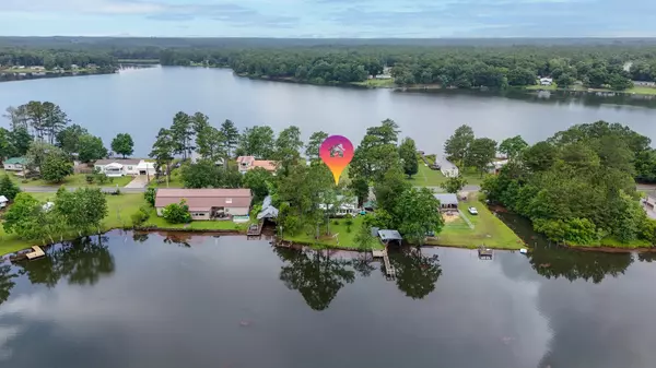 Defuniak Springs, FL 32433,757 Paradise Island Drive