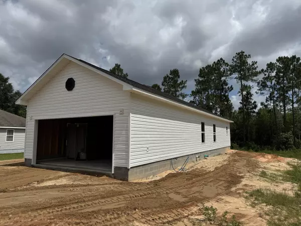 Defuniak Springs, FL 32433,379 N Raphael Road