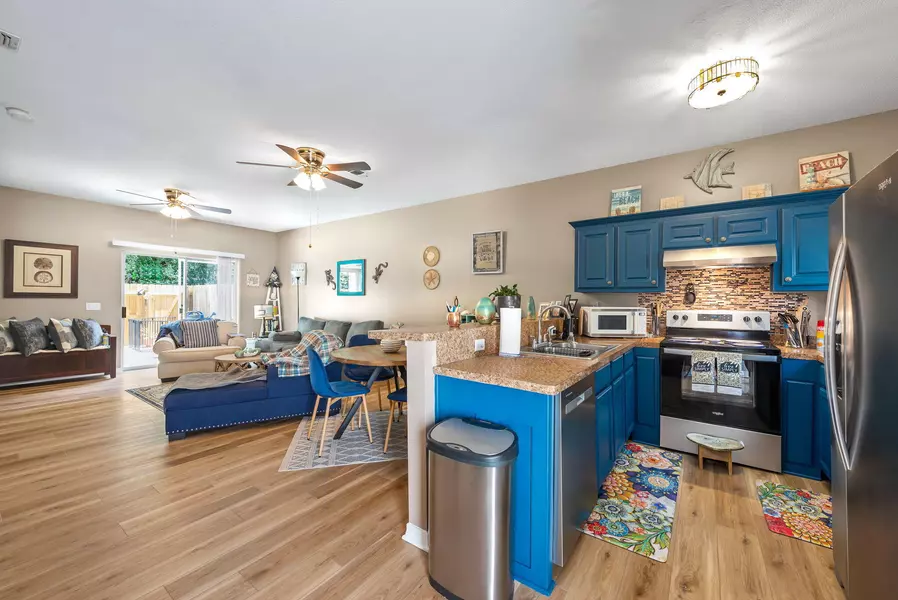 6922 Sea Turtle Circle, Navarre, FL 32566