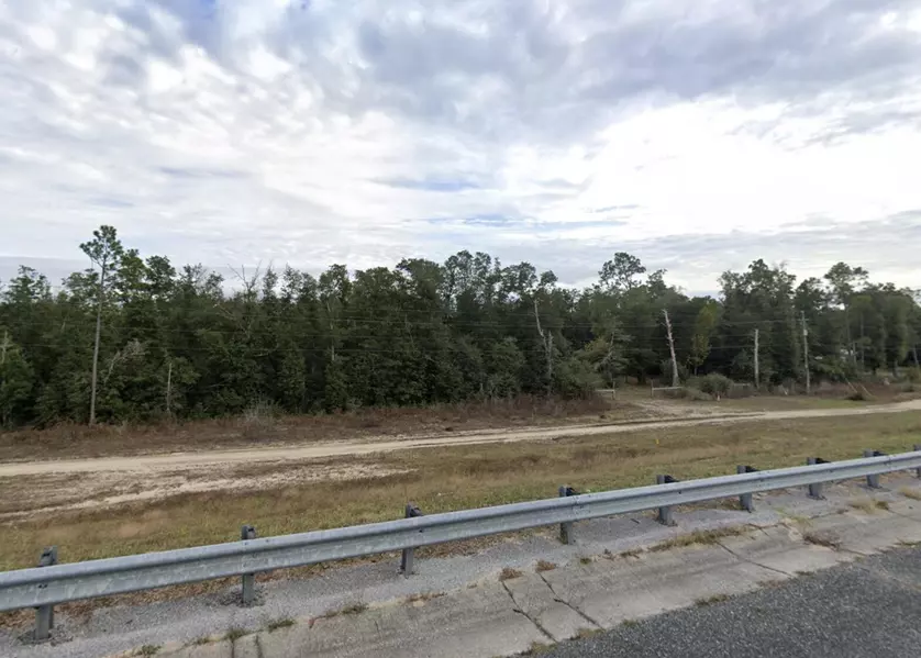 20820 US-231, Fountain, FL 32438