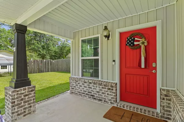 Navarre, FL 32566,6960 Nelson Street