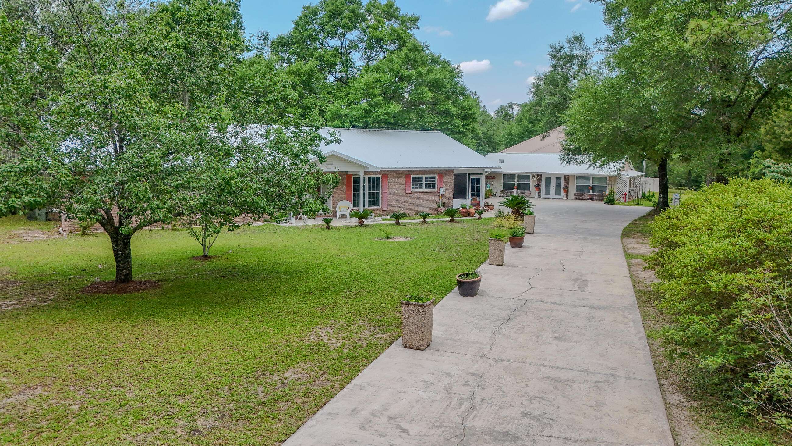 4936 Grassy Pond Road, Chipley, FL 32428