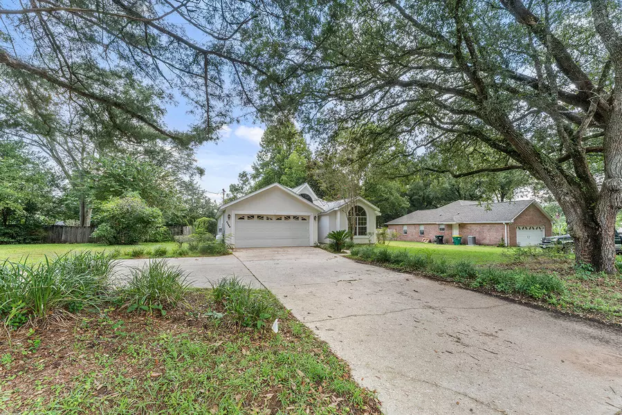 3019 Airport Road, Crestview, FL 32539