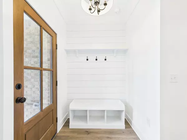 Niceville, FL 32578,915 47Th Street