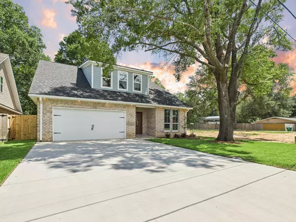 915 47Th Street, Niceville, FL 32578