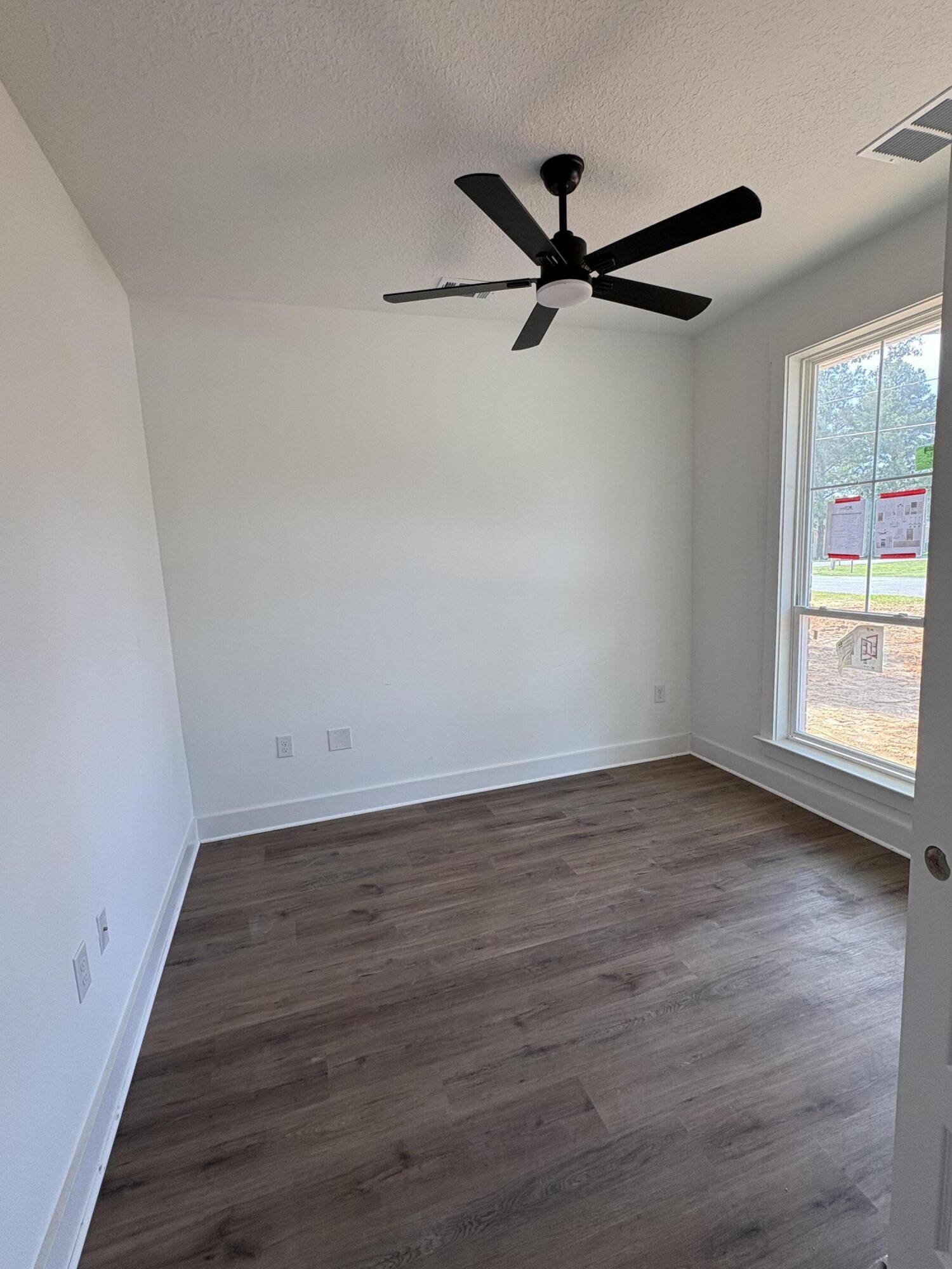 Niceville, FL 32578,915 47Th Street