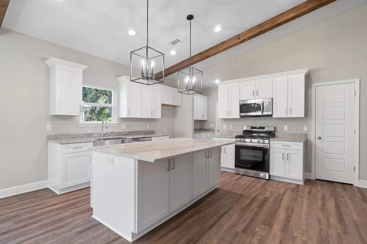 Pensacola, FL 32514,2304 Berg Street Street