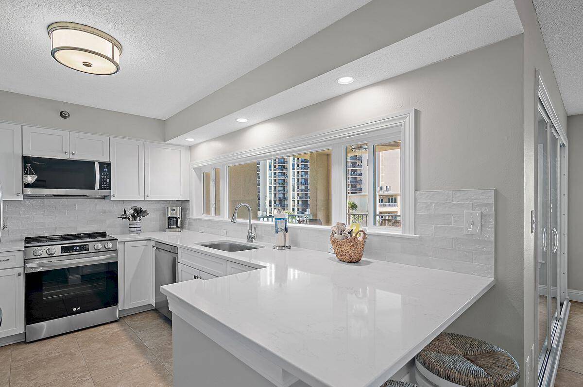 Destin, FL 32541,1030 E Highway 98  #1401B
