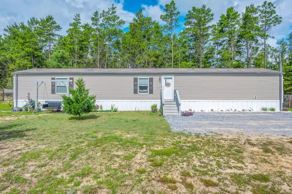 144 Princess Drive, Defuniak Springs, FL 32433