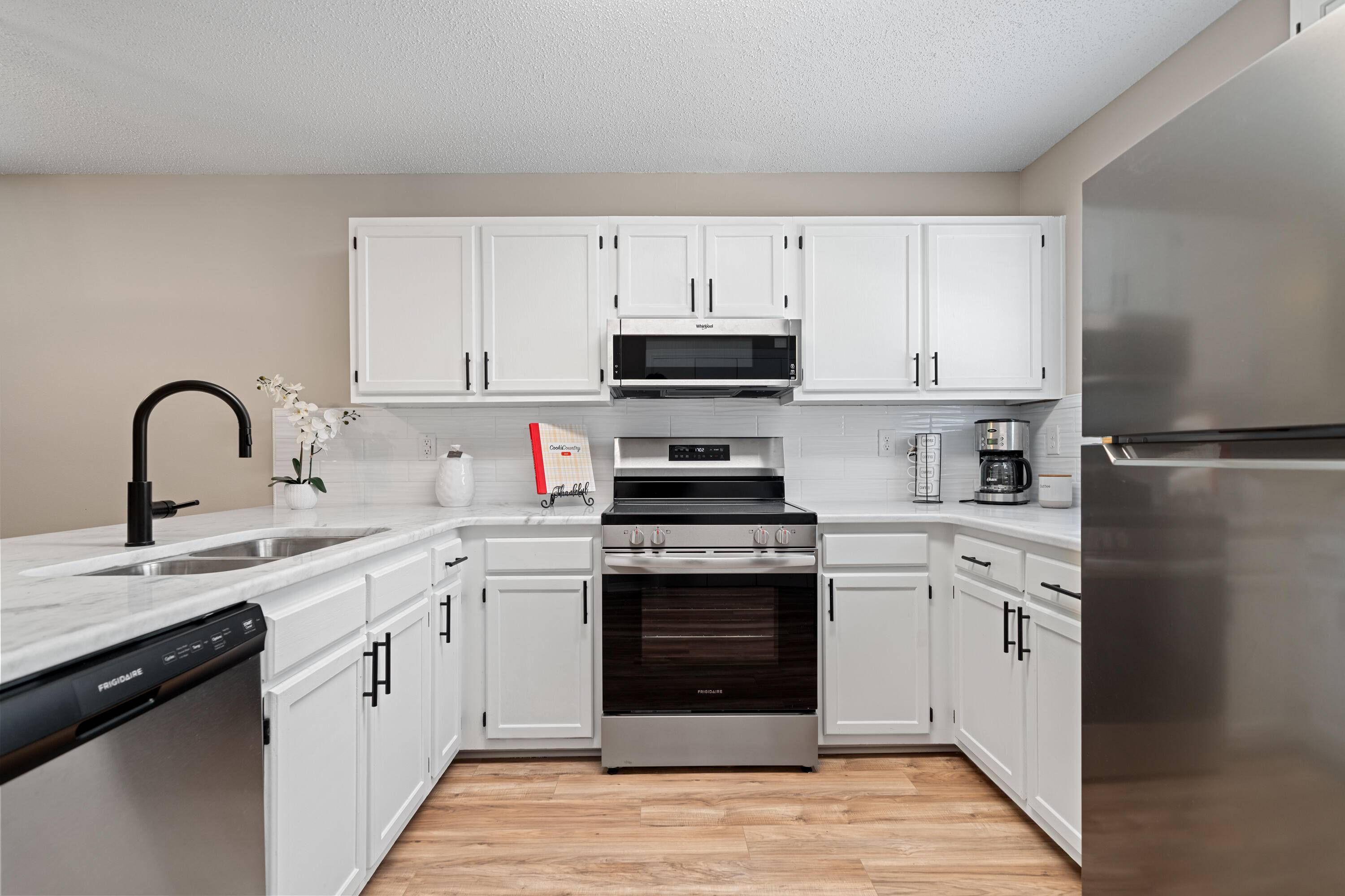 Mary Esther, FL 32569,1681 W Highway 98  #APT 3