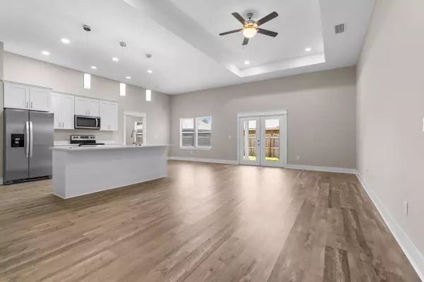 Mary Esther, FL 32569,5 Romana Lane