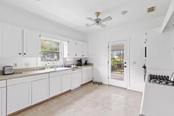 Santa Rosa Beach, FL 32459,84 Old Miller Place