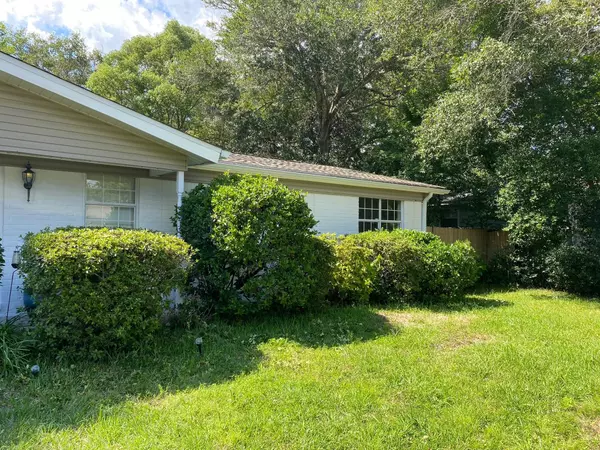 Fort Walton Beach, FL 32548,165 NW Rainbow Drive