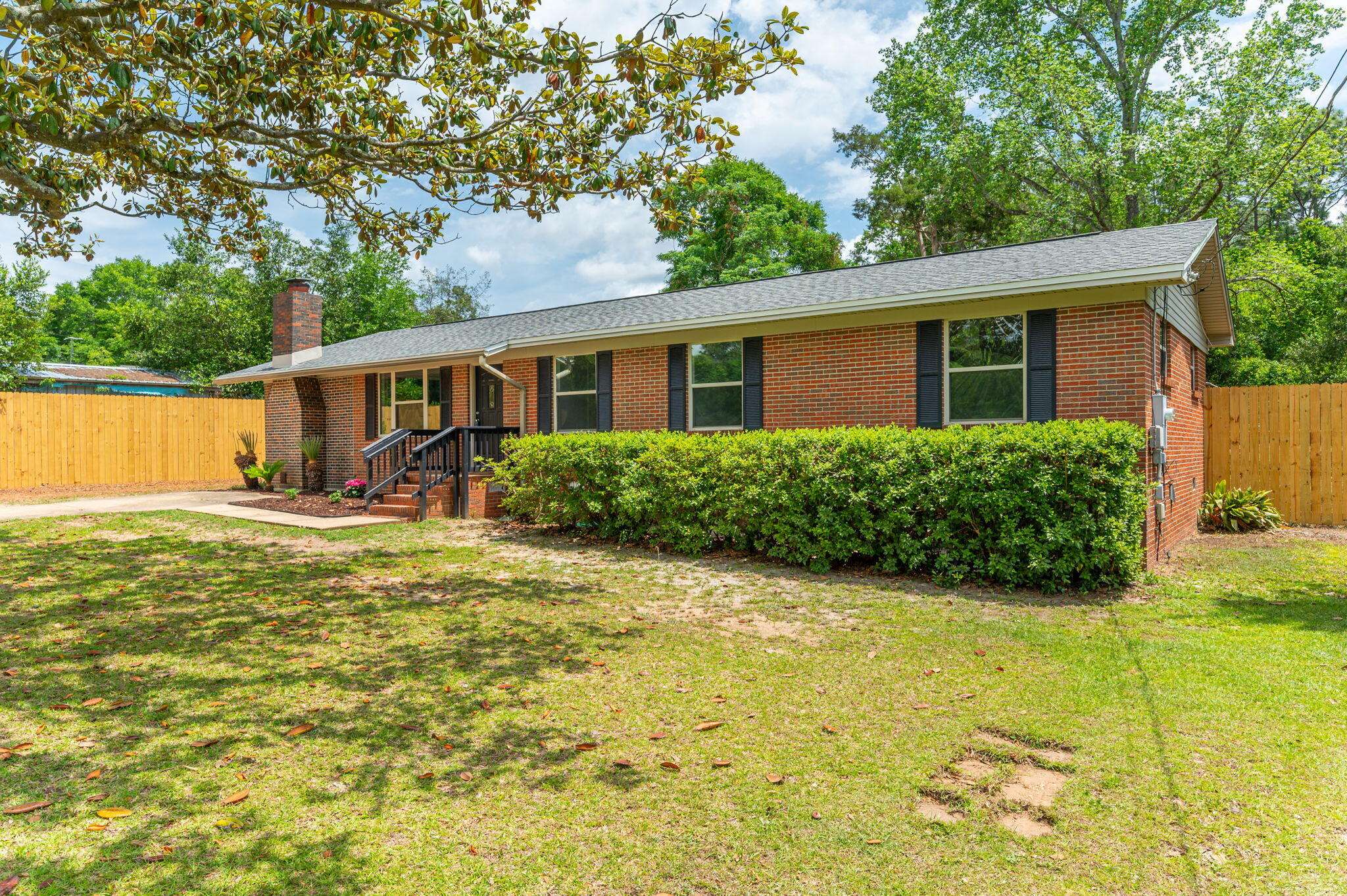 Crestview, FL 32536,699 Ridge Lake Road