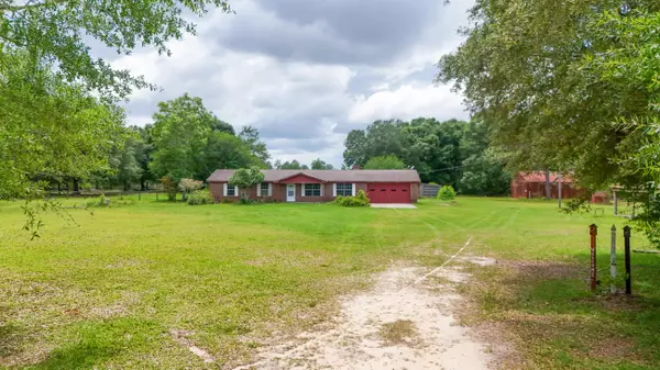 Defuniak Springs, FL 32433,270 Windham Way