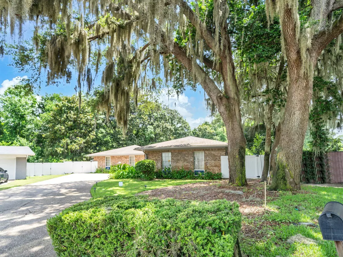 Fort Walton Beach, FL 32548,333 Jonquil Circle